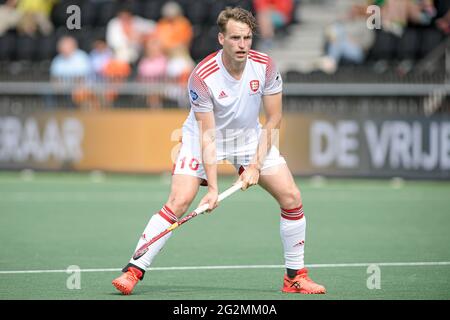 AMSTELVEEN, PAYS-BAS - JUIN 12 : Christopher Griffiths d'Angleterre pendant le match des hommes des championnats d'Europe de hockey entre l'Angleterre et la Belgique au Wagener Stadion le 12 juin 2021 à Amstelveen, pays-Bas (photo de Gerrit van Keulen/Orange Pictures) Banque D'Images