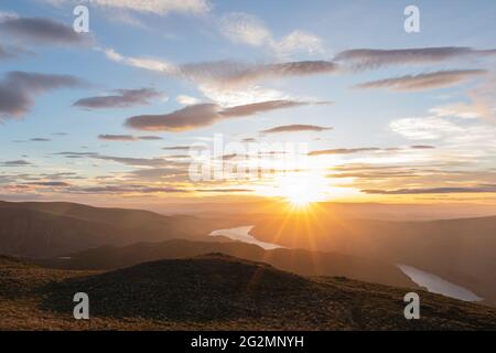 Lever de soleil au-dessus du réservoir Haweswater Banque D'Images