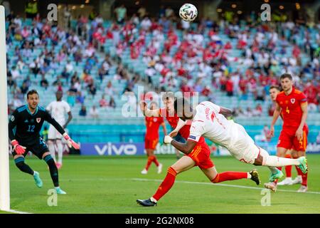 Le Suisse Breel Embolo se dirige vers le match de l'UEFA Euro 2020 Group A au stade olympique de Bakou, en Azerbaïdjan. Date de la photo: Samedi 12 juin 2021. Banque D'Images