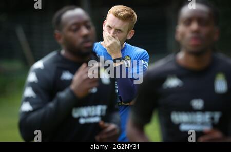 Edward, entraîneur-chef de Charleroi, encore photographié lors d'une séance d'entraînement de Sporting Charleroi, le premier de la nouvelle saison 2021-2022 du 'Jupiler Pr Banque D'Images