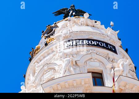 Le Metropolis Building - Edificio Metrópolis, est un immeuble de bureaux situé à Madrid, en Espagne, à l'angle de la Calle de Alcalá et de la Gran Vía. Inauguré Banque D'Images