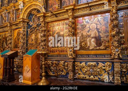 Yaroslavl, Russie - 13 mai 2019 : fragment de l'iconostase de l'Église d'Élie, le prophète du XVIIe siècle Banque D'Images