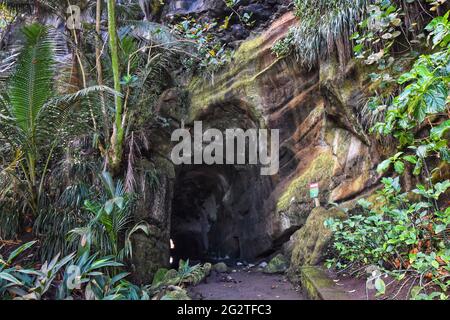 Byera, Saint-Vincent-et-les Grenadines-4 janvier 2020 : le tunnel de la pointe Noire. Banque D'Images