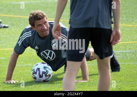 Herzogenaurach, Allemagne. 12 juin 2021. Football: Championnat d'Europe, équipe nationale, entraînement au terrain de sport Adi Dassler. Thomas Müller d'Allemagne en action pendant la formation. Credit: Federico Gambarini/dpa/Alay Live News Banque D'Images