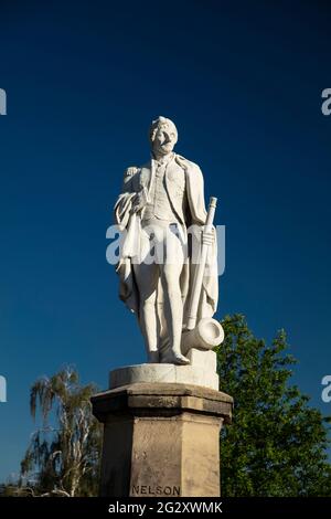 Norwich, Norfolk, Royaume-Uni, juin 2021, vue sur la statue de l'amiral Lord Horatio Nelson dans la cathédrale de Norwich Banque D'Images