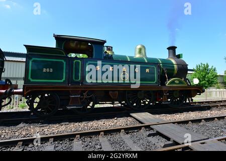 Une locomotive de classe H fonctionnant sur le chemin de fer Bluebel Banque D'Images