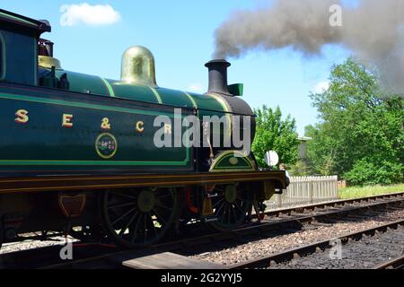 Une locomotive de classe H fonctionnant sur le chemin de fer Bluebel Banque D'Images