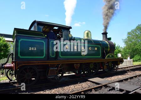 Une locomotive de classe H fonctionnant sur le chemin de fer Bluebel Banque D'Images