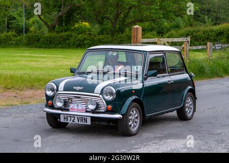 1990 Green Rover Cooper i à la 58e édition annuelle de Manchester à Blackpool Vintage & Classic car Run l'événement est un « Touring Assembly » Banque D'Images