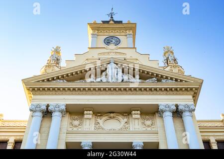 L'hôtel de ville de Malaga, également connu sous le nom de Casona del Parque, est un bâtiment du XXe siècle où se trouve le siège du conseil municipal de Malaga. Banque D'Images