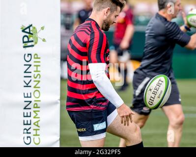 Ealing, Royaume-Uni. 13 juin 2021. Réchauffez-vous pour le championnat Greene King IPA Jouez au match final de la 1ère coupe entre Ealing Trailfinders et Saracens au club de rugby Ealing Trailfinders, Ealing, Angleterre, le 13 juin 2021. Photo de Phil Hutchinson. Utilisation éditoriale uniquement, licence requise pour une utilisation commerciale. Aucune utilisation dans les Paris, les jeux ou les publications d'un seul club/ligue/joueur. Crédit : UK Sports pics Ltd/Alay Live News Banque D'Images