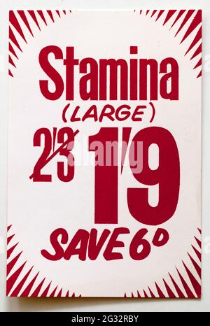 Vinatge années 1960 Boutique Publicité carte d'affichage des prix - nourriture pour chiens Stamina Banque D'Images