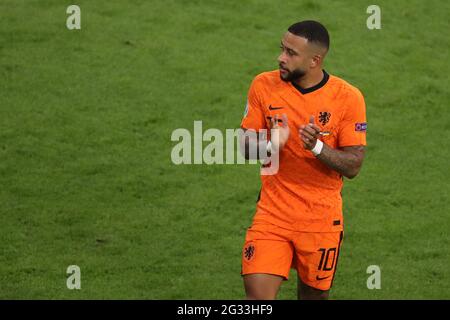 AMSTERDAM, PAYS-BAS - JUIN 13: Memphis Depay des pays-Bas pendant le match de championnat de l'UEFA Euro 2020 du Groupe C entre les pays-Bas et l'Ukraine à l'arène Johan Cruijff le 13 juin 2021 à Amsterdam, pays-Bas (photo de Marcel ter Bals/Orange Pictures) Credit: Orange pics BV/Alay Live News Banque D'Images