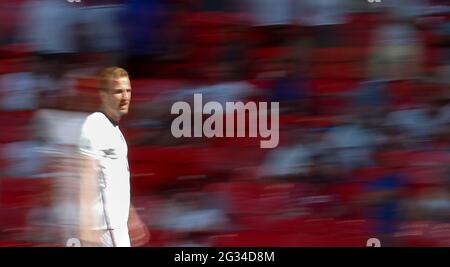 Londres, Grande-Bretagne. 13 juin 2021. Harry Kane, en Angleterre, est vu lors du match du groupe D entre l'Angleterre et la Croatie lors du championnat de l'UEFA Euro 2020 à Londres, en Grande-Bretagne, le 13 juin 2021. Credit: Han Yan/Xinhua/Alay Live News Banque D'Images