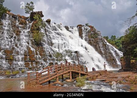 Chutes d'eau de Tirathgarh, parc national de la vallée de Kanger, Jagdalpur, Chattishgarh, Inde Banque D'Images