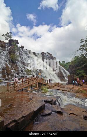 Chutes d'eau de Tirathgarh, parc national de la vallée de Kanger, Jagdalpur, Chattishgarh, Inde Banque D'Images