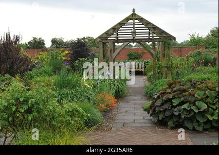 WOLLERTON, SHROPSHIRE / ROYAUME-UNI - 22 MAI 2014 : le jardin du Wollerton Old Hall Banque D'Images