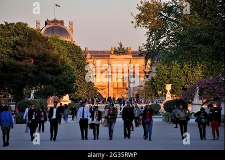 FRANCE, PARIS (75) 1ER ARRONDISSEMENT, JARDIN DES TUILERIES ET CARROUSEL DU LOUVRE Banque D'Images