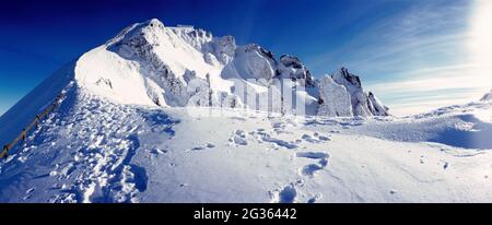 FRANCE. PUY-DE-DOME (63), SOMMET DU PUY-DE-SANCY, ENNEIGÉ Banque D'Images