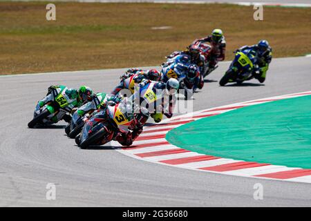 Montmelo, Barcelone, Espagne. 13 juin 2021. Coureurs lors de la course moto 2 de FIM CEV Repsol Barcelona sur le circuit Barcelone-Catalunya. Credit: David Ramirez/DAX/ZUMA Wire/Alamy Live News Banque D'Images