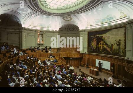 FRANCE PARIS (75) 5ÈME ARRONDISSEMENT, À L'INTÉRIEUR DE LA SORBONNE : AMPHI RICHELIEU Banque D'Images