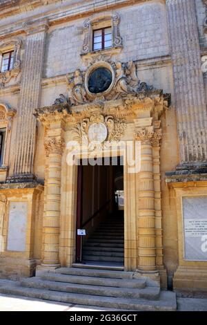 Mdina. Malte. Palazzo Vilhena, Musée d'Histoire naturelle. Entrée au décor baroque. Banque D'Images