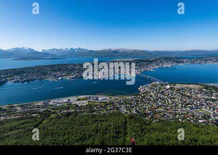 Vue sur Tromso depuis Fjellstua, Tromso, Norvège Banque D'Images