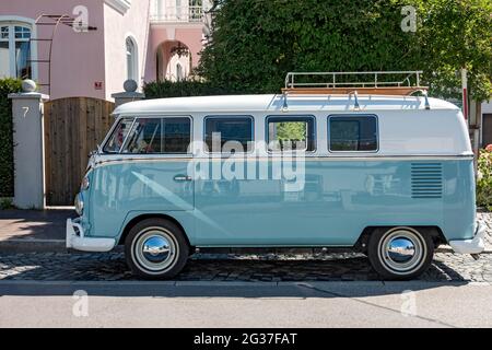 Volkswagen type 2 transporter, VW bus T1, Bulli, Oldtimer année de construction à partir de 1950, Bavière, Allemagne Banque D'Images