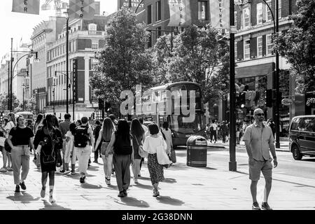 Londres Oxford Street Bond Street leicester Square Banque D'Images