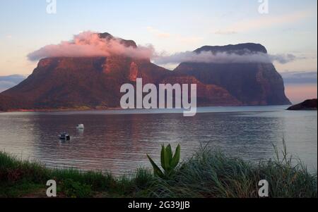 Soirée calme sur le lagon, île Lord Howe, Nouvelle-Galles du Sud, Australie Banque D'Images