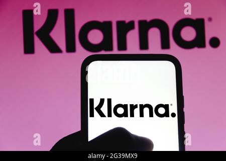 Brésil. 14 juin 2021. Sur cette photo, le logo de la banque Klarna s'affiche sur un smartphone. (Photo de Rafael Henrique/SOPA Images/Sipa USA) crédit: SIPA USA/Alay Live News Banque D'Images
