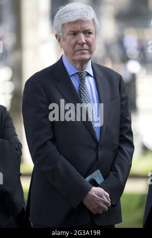 Photo du dossier datée du 07/04/17 de l'ancien directeur général de la BBC, Tony Hall, qui, avec Lord John BIRT, sera interrogé aujourd'hui par les députés sur les événements qui ont mené à l'entretien Panorama de Martin Bashir avec Diana, princesse de Galles. Date de publication : vendredi 7 avril 2021. Banque D'Images