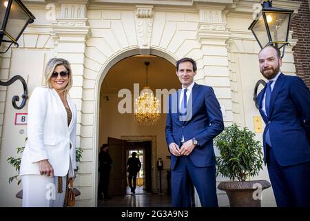 Queen Maxima pendant le symposium annuel à la plate-forme Money Wise. Le thème est « les soucis de l'argent, la prévention est mieux que la guérison ». Le ministre des Finances, M. Hoekstra, est également présent. En raison des mesures de corona, la réunion ne peut être suivie que par une diffusion en direct. La Haye, pays-Bas, le 14 juin 2021. Photo de Brunopress/ROTA/P. van Katwijk/ABACAPRESS.COM Banque D'Images