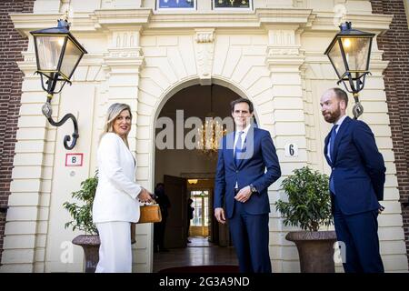 Queen Maxima pendant le symposium annuel à la plate-forme Money Wise. Le thème est « les soucis de l'argent, la prévention est mieux que la guérison ». Le ministre des Finances, M. Hoekstra, est également présent. En raison des mesures de corona, la réunion ne peut être suivie que par une diffusion en direct. La Haye, pays-Bas, le 14 juin 2021. Photo de Brunopress/ROTA/P. van Katwijk/ABACAPRESS.COM Banque D'Images