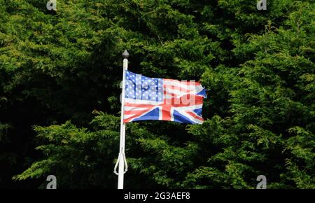 Drapeau britannique/américain partagé vu en vol près de Cheddar, Somerset, Angleterre Banque D'Images