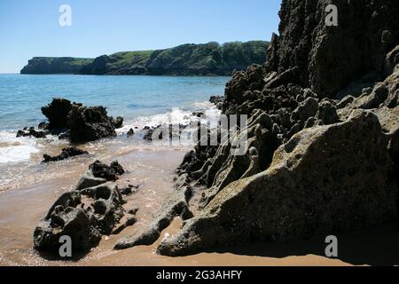 Rochers sur la plage de Barafundle Bay Banque D'Images