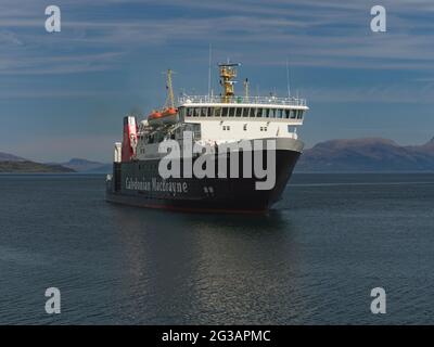 RO RO - ferry de départ à Skye Banque D'Images