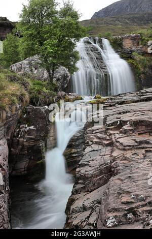 Les chutes d'Ardessie près de Dundonnell, NW Highlands, Écosse, Royaume-Uni Banque D'Images