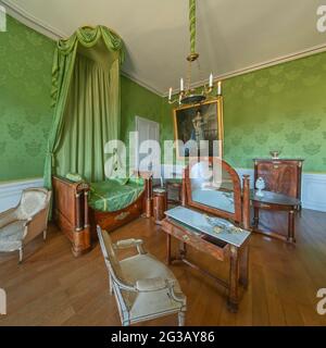 FRANCE - VALLÉE DE LA LOIRE - INDRE (36) - CHÂTEAU DE VALENTINAY : CHAMBRE DE DOROTHEA, FUTURE DUCHESSE DE DINO, NIÈCE DE TALLEYRAND PAR MARIAGE. Banque D'Images