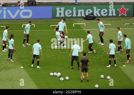 Budapest, Hongrie. 14 juin 2021. Formation du Portugal lors de la session de formation du Championnat d'Europe de Hongrie et du Portugal à Puskás Aréna à Budagparasest, Hongrie. Crédit: SPP Sport presse photo. /Alamy Live News Banque D'Images