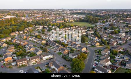 Vue aérienne de la banlieue résidentielle de Colchester Riverside, Colchester, Essex, Angleterre, Royaume-Uni Banque D'Images