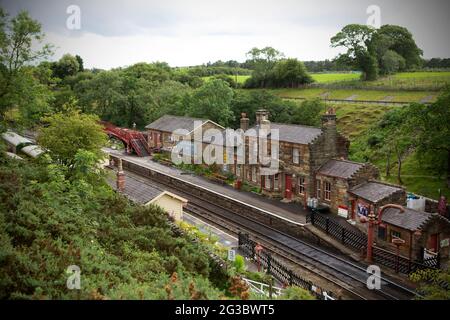 La gare de Goathland est une station de la gare North Yorkshire Moors et sert le village de Goathland dans le North York Moors National Park, Banque D'Images