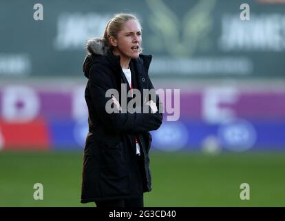 Le chef de l'entraîneur du pays de Galles Gemma Grainger lors du match international amical au Parc y Scarlets à Llanelli, au pays de Galles. Date de la photo: Mardi 15 juin 2021. Banque D'Images