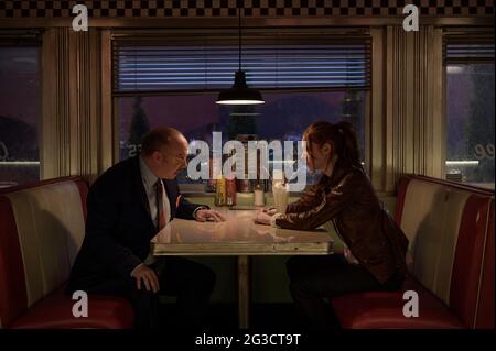 DATE DE SORTIE: 14 juillet 2021 TITRE: Gunpoudreuse Milkshake STUDIO: StudioCanal DIRECTEUR: Navot Papoushado PARCELLE: Trois générations de femmes se battent contre ceux qui pourraient tout prendre d'eux. AVEC: PAUL GIAMATTI comme Nathan, KAREN GILLAN comme Sam. (Credit image: © StudioCanal/Entertainment Pictures) Banque D'Images