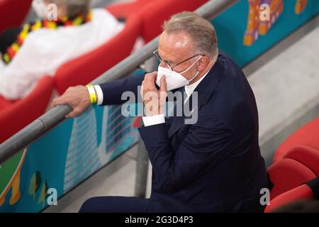 15 juin 2021 en Bavière, Munich, Allemagne. Franz Beckenbauer participe au championnat de l'UEFA Euro 2020 du Groupe F entre la France et l'Allemagne à Allianz Arena, le 15 juin 2021 en Bavière, Munich, Allemagne. Photo de David Niviere/ABACAPRESS.COM Banque D'Images