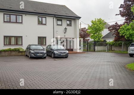 Ashbourne, Comté de Meath, Irlande, 28 mai 2021. Vue frontale de la gare de Garde d'Ashbourne Banque D'Images