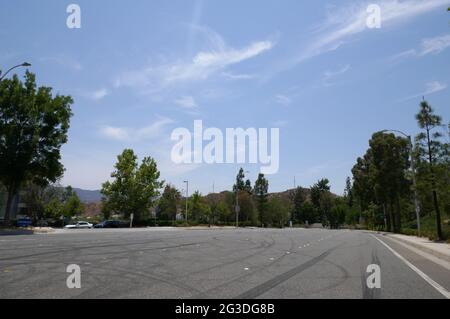 Valence, Californie, États-Unis 15 juin 2021 UNE vue générale de l'atmosphère de l'acteur Paul Walker accident de voiture fatale lieu au 28385 Constellation Road où Roger Rodas conduisait avec Paul Walker le 30 novembre 2013 et ils se sont écrasé ici à Valence, Californie, États-Unis. Photo par Barry King/Alay stock photo Banque D'Images