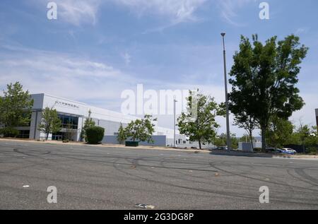 Valence, Californie, États-Unis 15 juin 2021 UNE vue générale de l'atmosphère de l'acteur Paul Walker accident de voiture fatale lieu au 28385 Constellation Road où Roger Rodas conduisait avec Paul Walker le 30 novembre 2013 et ils se sont écrasé ici à Valence, Californie, États-Unis. Photo par Barry King/Alay stock photo Banque D'Images