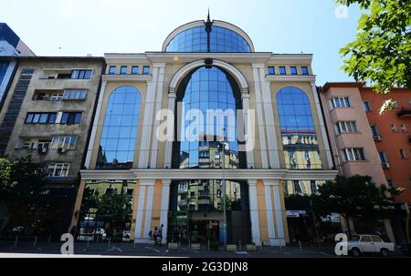 Un centre commercial moderne dans le centre de Sofia, Bulgarie. Banque D'Images