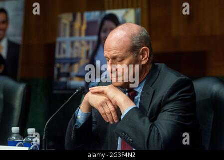 Washington, États-Unis d'Amérique. 15 juin 2021. Leon Rodriguez, associé, Seyfarth Shaw LLP, comparaît devant une audience du Comité sénatorial de la magistrature pour examiner H.R.6, afin d'autoriser l'annulation de la suppression et l'ajustement du statut de certains étrangers, dans l'immeuble du Sénat Dirksen à Washington, DC, le mardi 15 juin 2021. Crédit: Rod Lamkey/CNP/Sipa USA crédit: SIPA USA/Alay Live News Banque D'Images